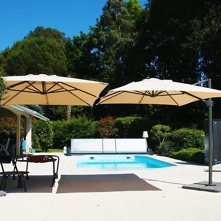 לינה וארוחת בוקר Ursuslodge