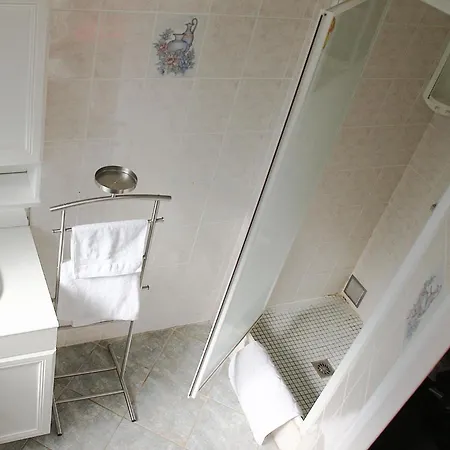 فندق مبيت وإفطار Ursuslodge