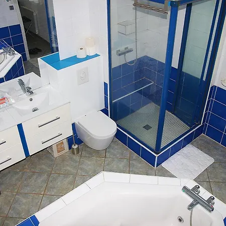 فندق مبيت وإفطار Ursuslodge 3*