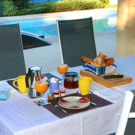 Ursuslodge Couette-café 3*